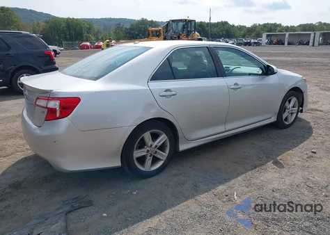 2012 Toyota Camry Se z USA, uszkodzony, nr VIN 4T1BF1FK7CU055530